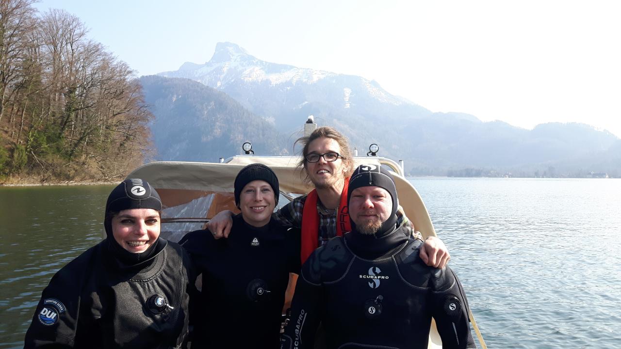 Verena, Esther, Michael und Markus auf dem Forschungsboot