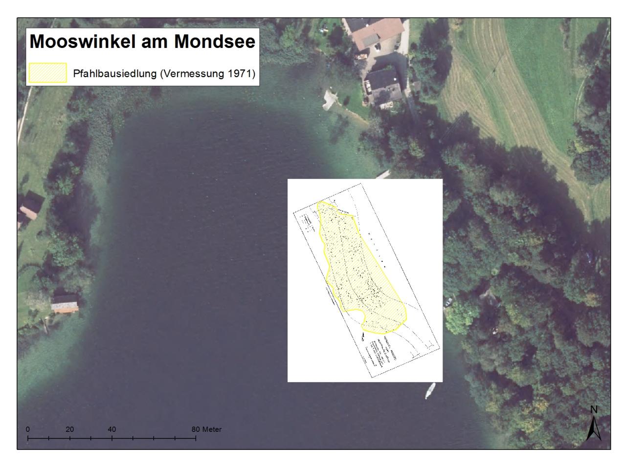 Ein Luftbild der Fundstelle Mooswinkel, mit einer übergelagerten Vermessungskarte
