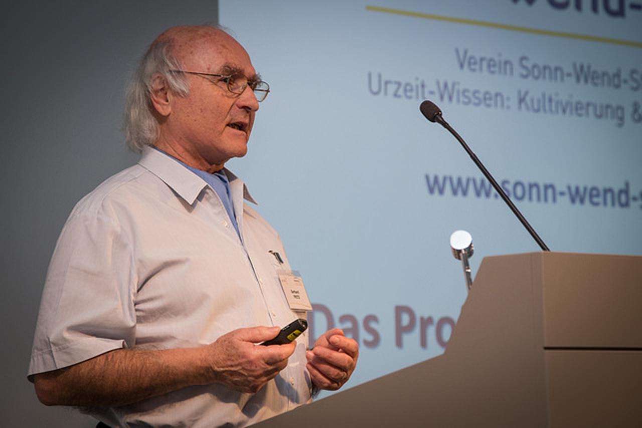 Gerhard Fritz am Rednerpult