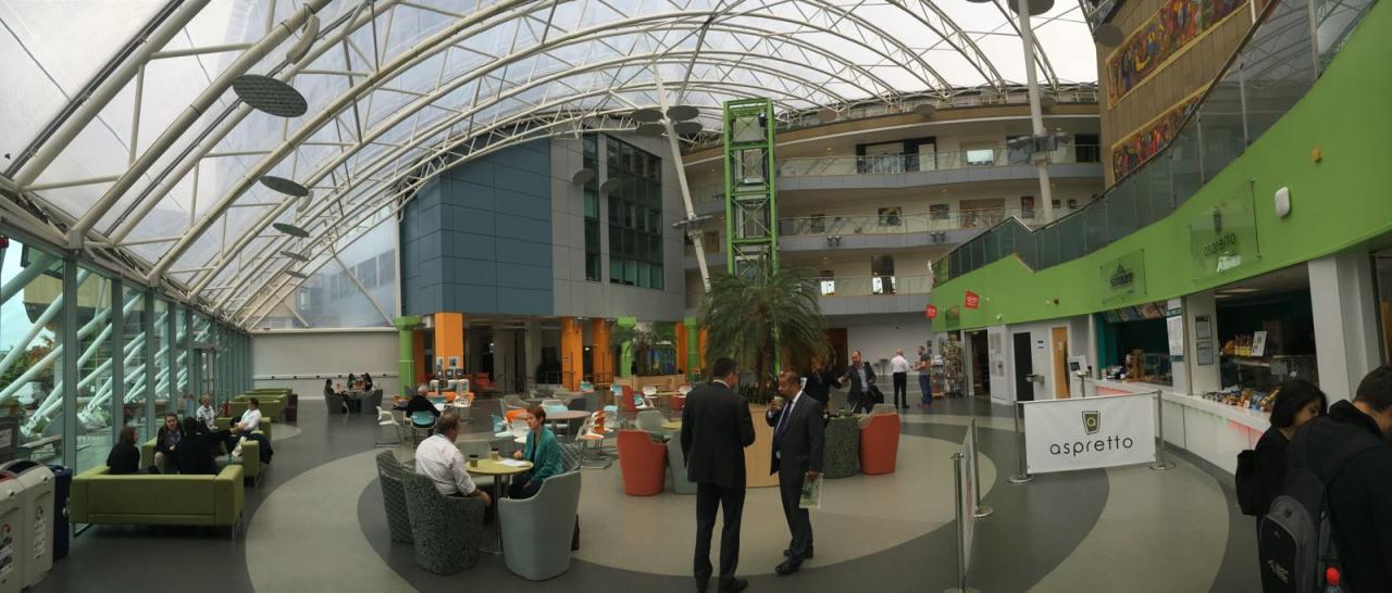 Die Aula der Uni Bradford