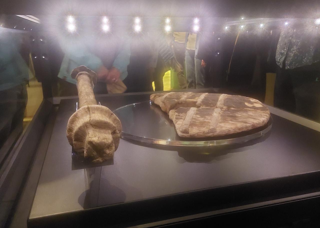 Holzrad und Speiche aus Ljubljana, Slowenien