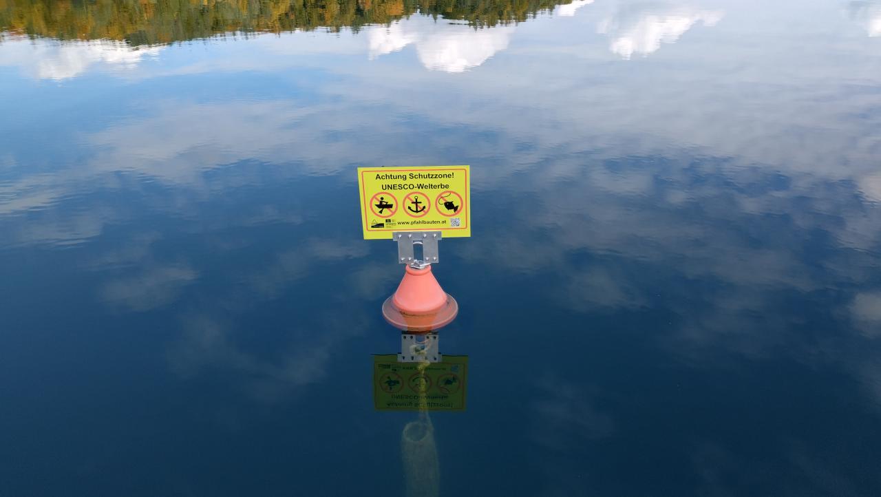 Erneuerte Markierungsboje Keutschacher See 