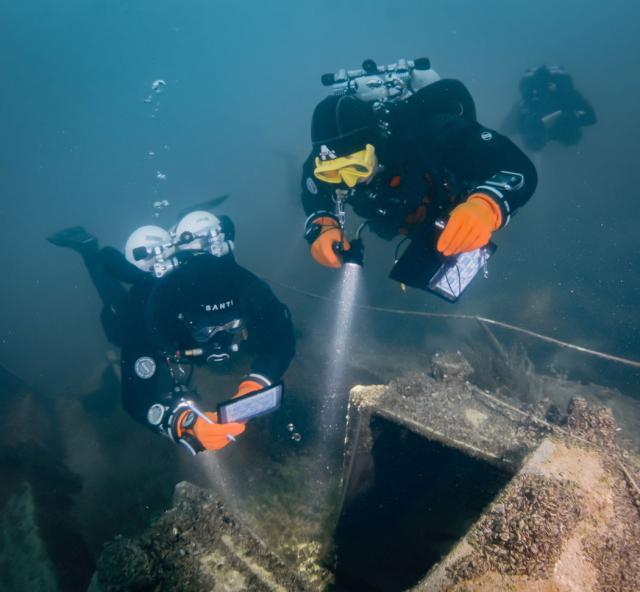Sporttaucher beim Workshop Unterwasserarchäologie