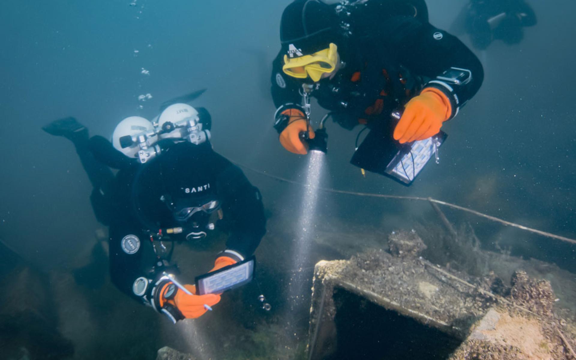 Sporttaucher beim Workshop Unterwasserarchäologie