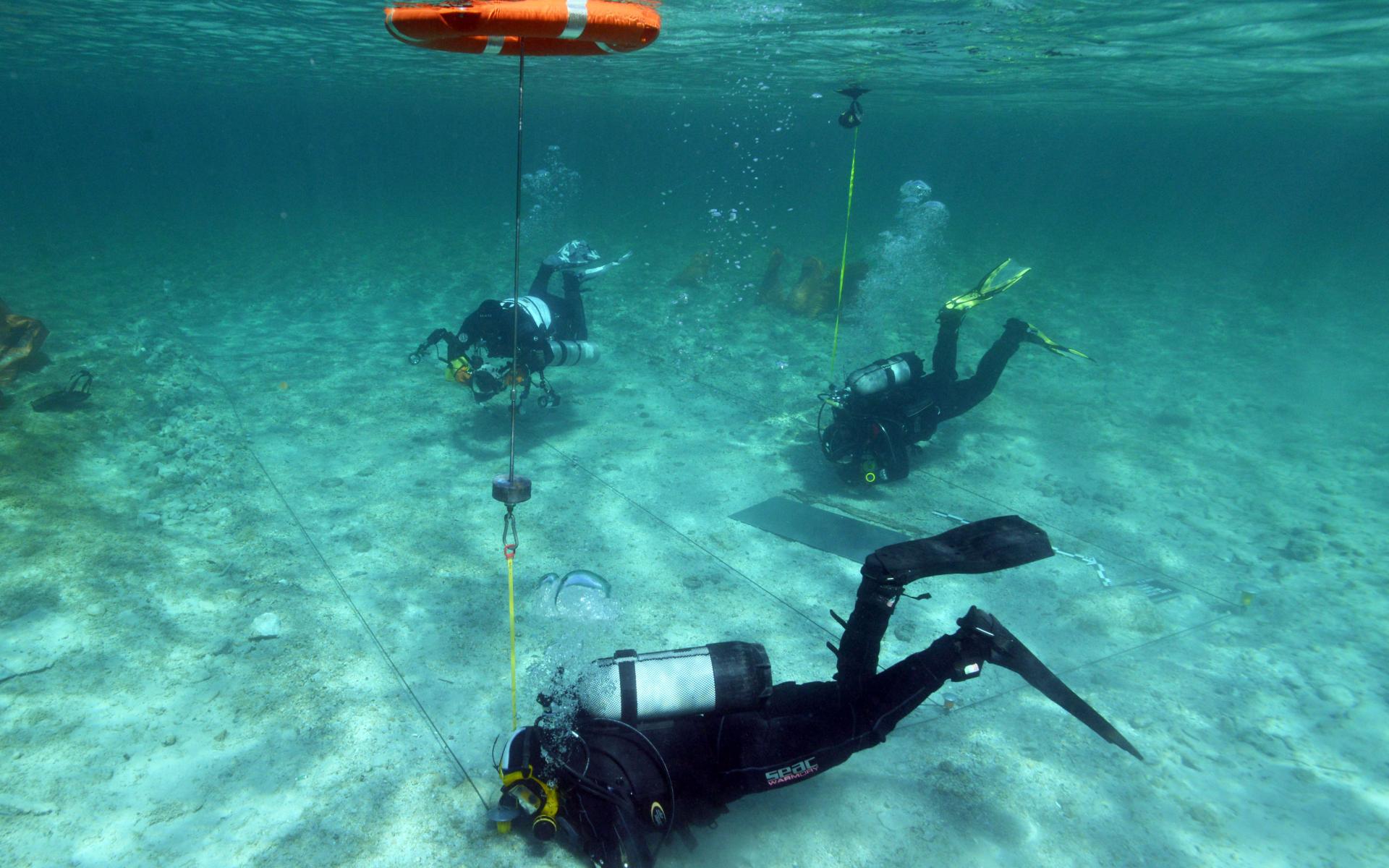  Forschungstaucher im Einsatz im Attersee