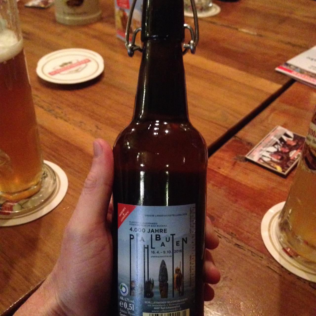 Eine 0,5 Liter Flasche Pfahlbaubier